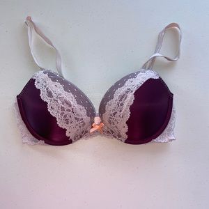 Victoria’s Secret, Dream Angels Push Up 36C